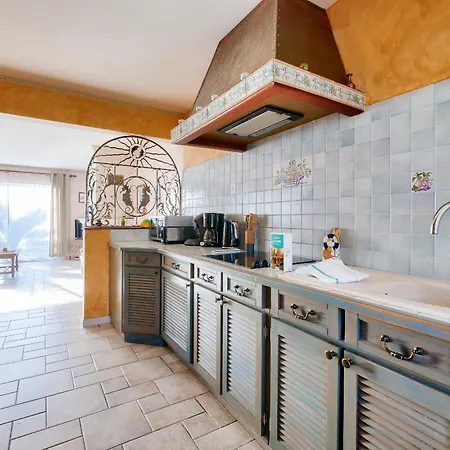 Sur Mer, Maison Pour 6 Personnes Hébergement de vacances